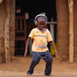 Assista a reação de crianças da Zâmbia ao ouvirem Jorge Ben pela primeira vez